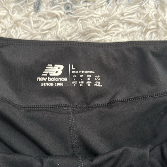 New Balance NYC Marathon 2-in-1 Impact Shorts, Large - Picture 6 of 9
